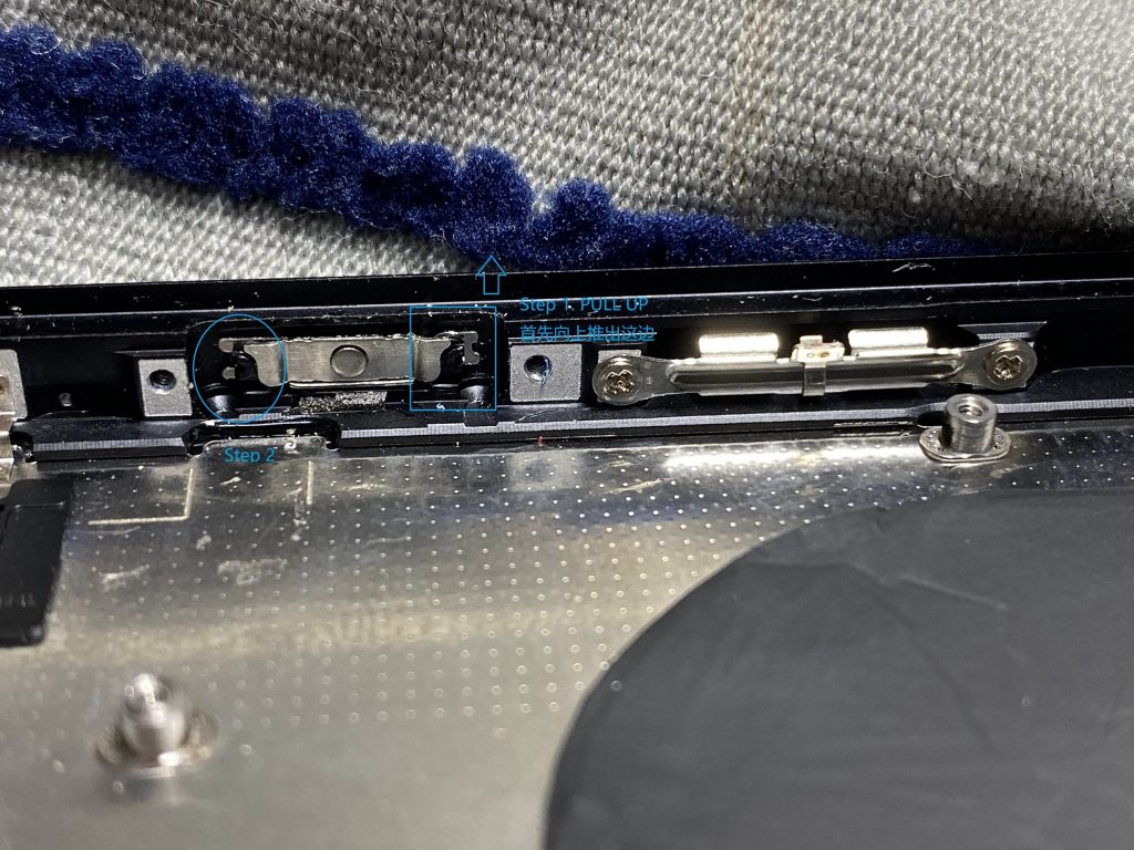 iphone_xr_power_button_tear_down_2-1024x768.jpg